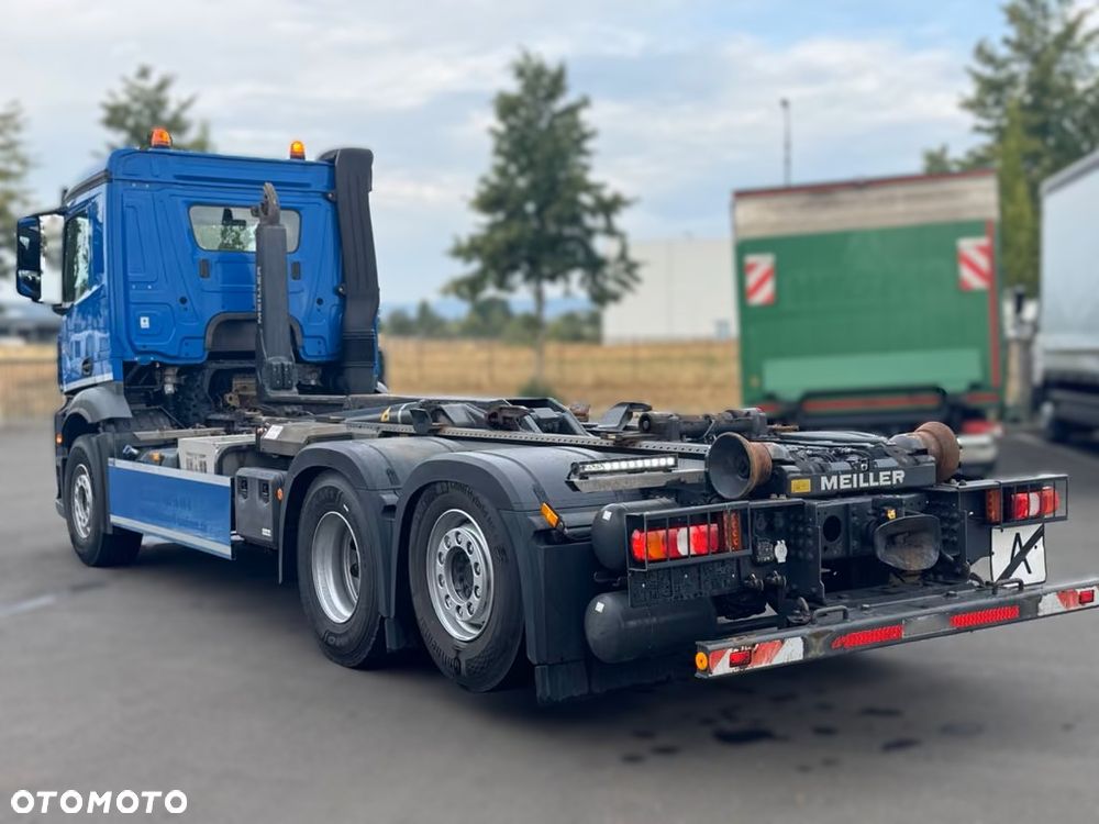 Mercedes-Benz Actros 2551 L 6x2 – HAKOWIEC MEILLER RS 21.70 | 510 KM | OŚ SKRĘTNA - 2