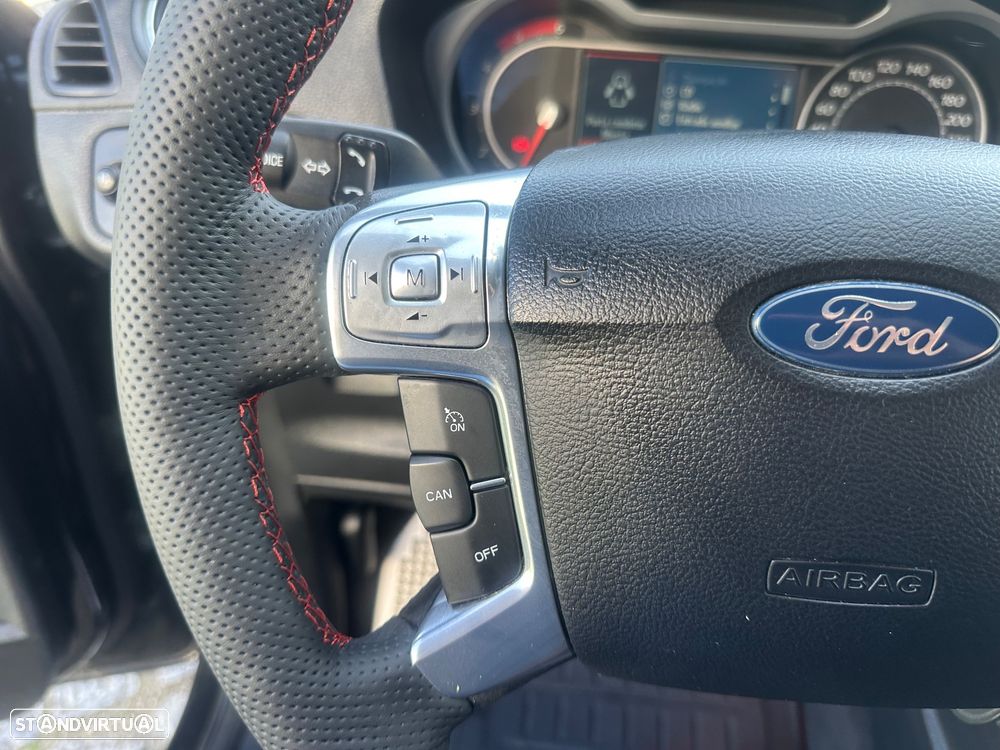 Ford S-Max 2.2 TDCi Titanium 7L - 42