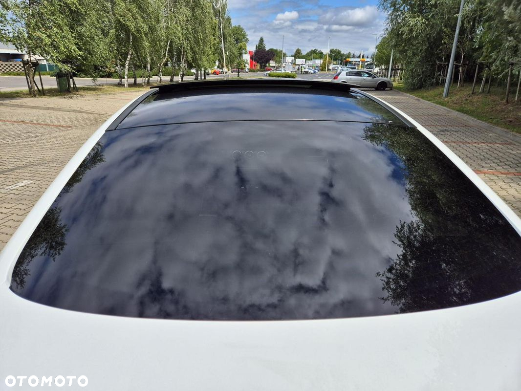Mercedes-Benz CLA 250 4-Matic 7G-DCT - 36