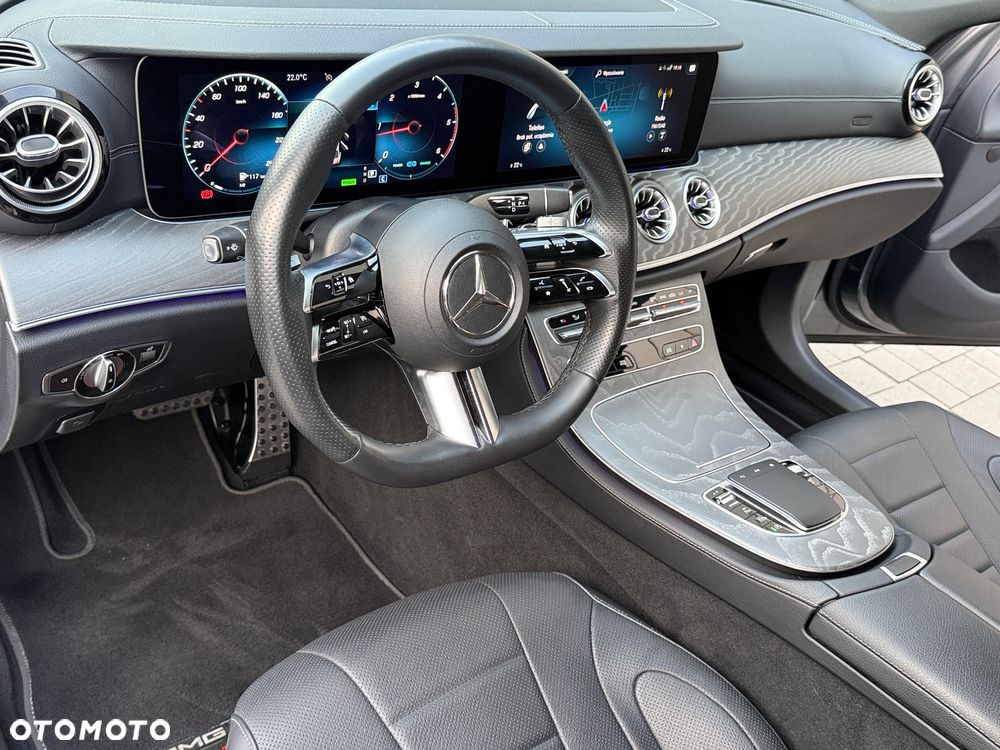 Mercedes-Benz CLS 300 d 4-Matic AMG - 21