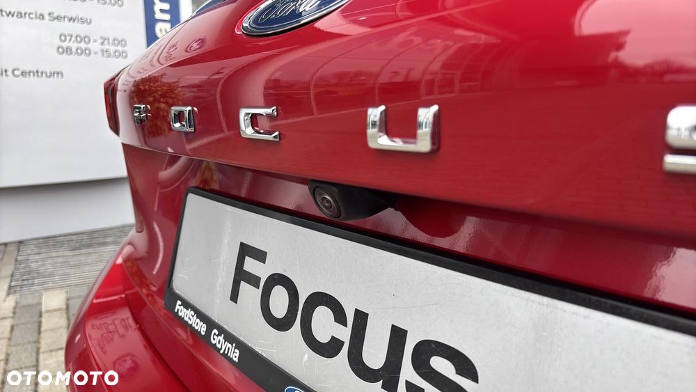 Ford Focus 1.0 EcoBoost Hybrid ST-LINE X - 8