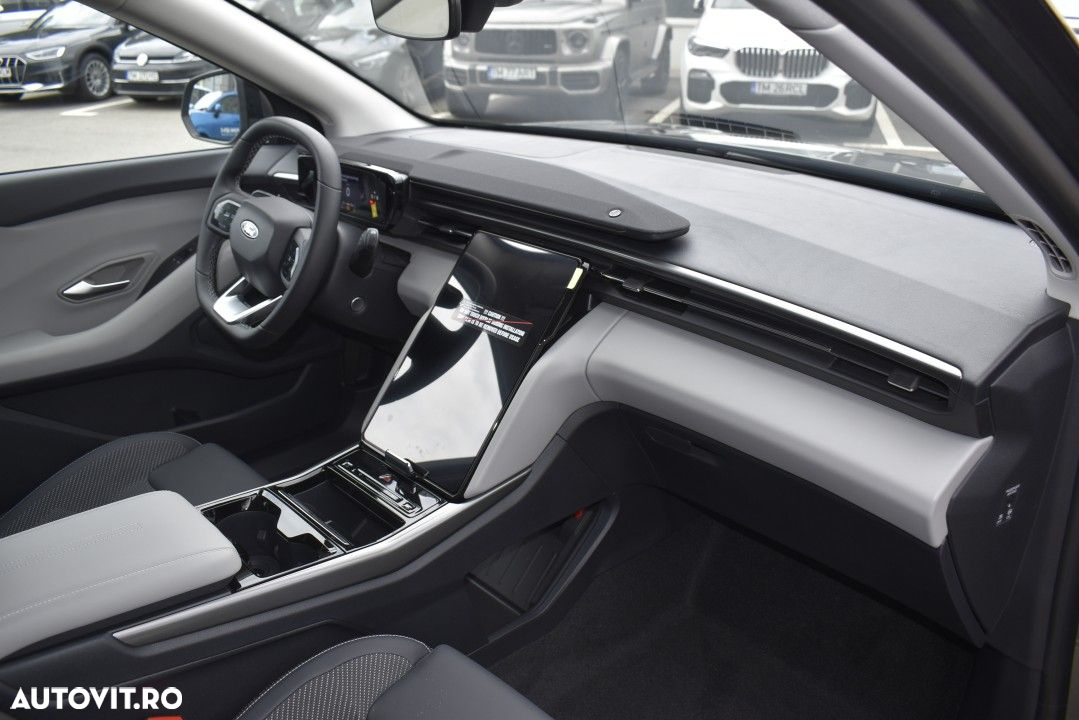 Ford Explorer - 14