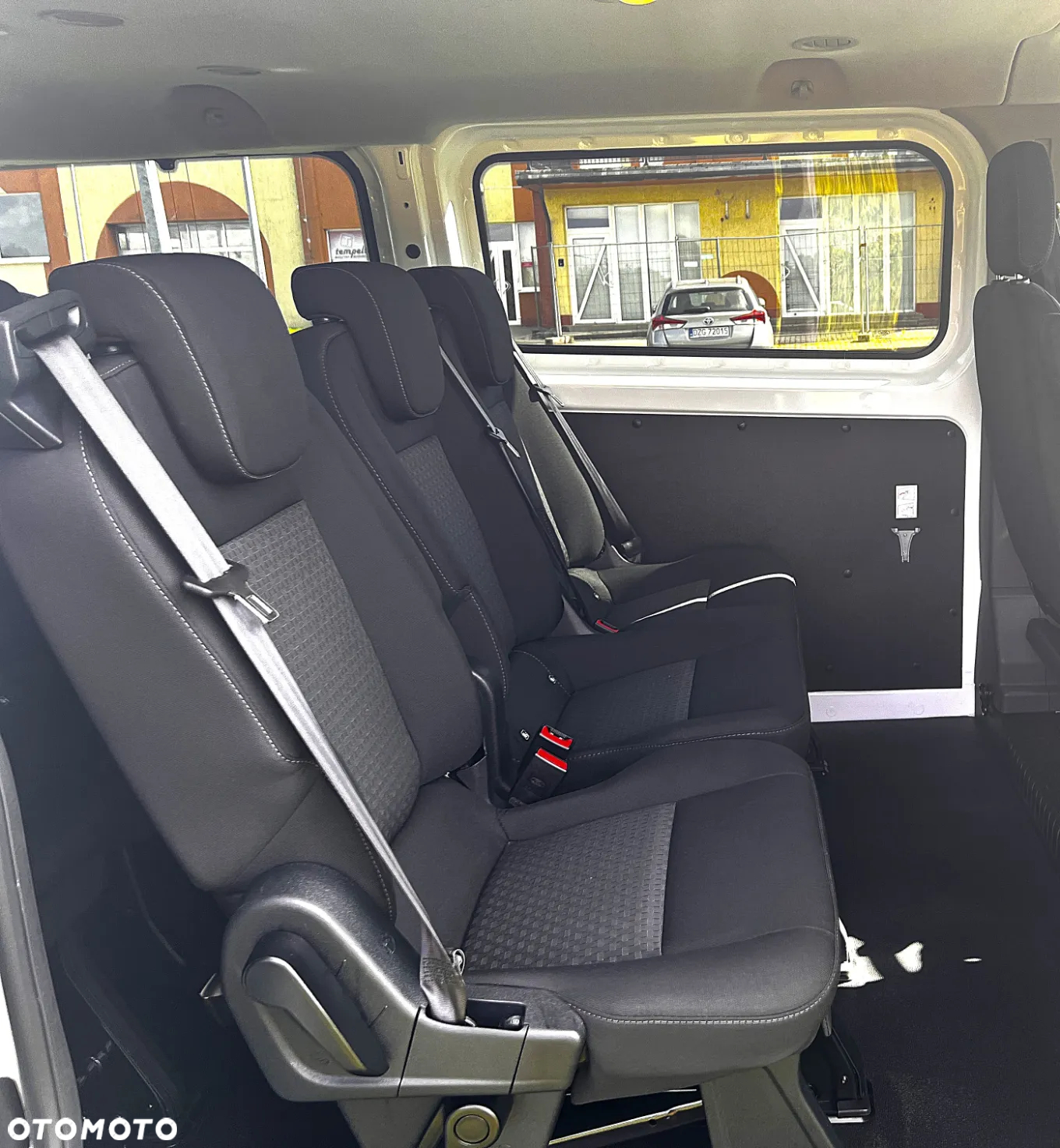Ford Transit Custom - 10