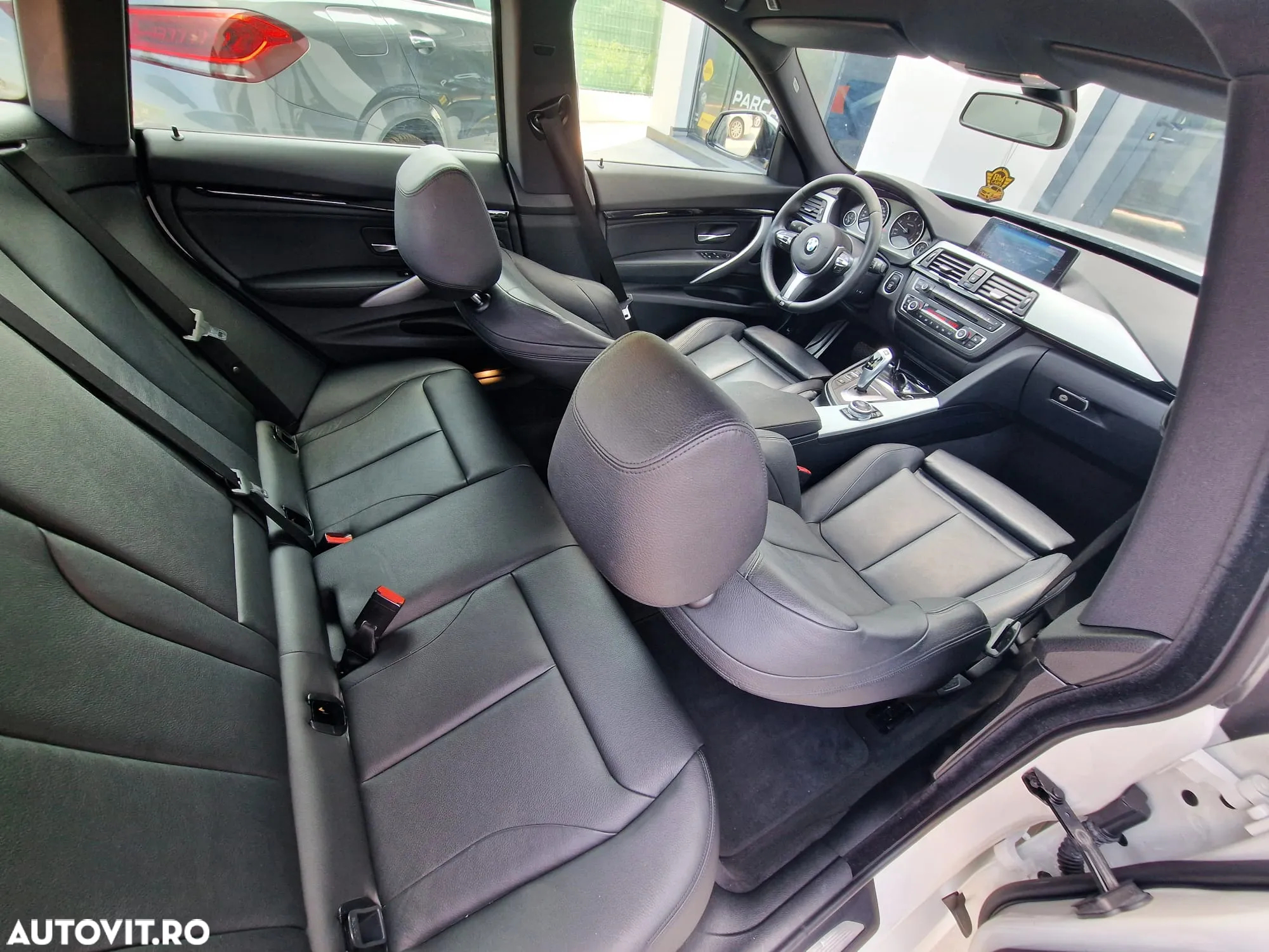 BMW Seria 3 - 12