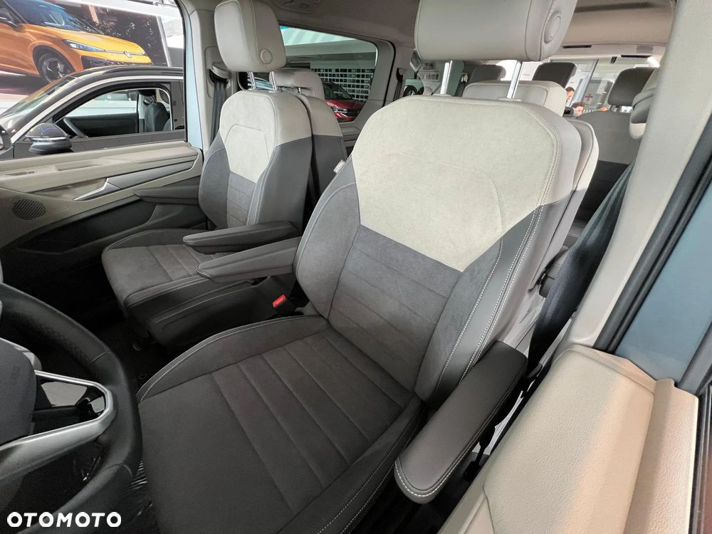 Volkswagen Multivan - 9