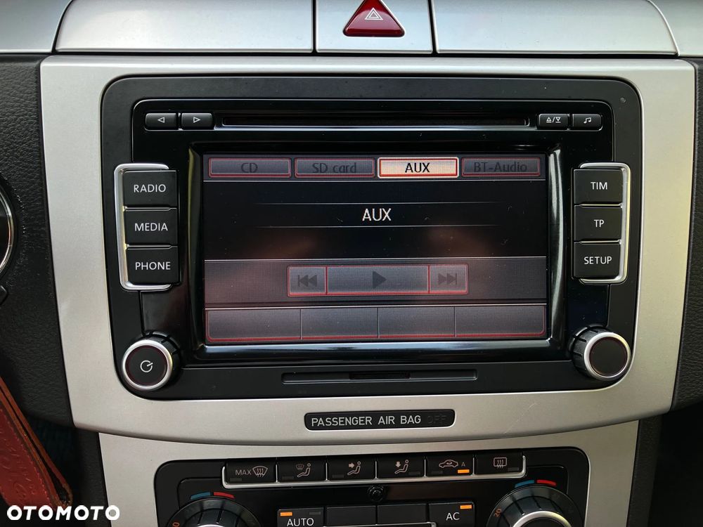 Volkswagen Passat 1.4 TSI Comfortline R-Style - 33