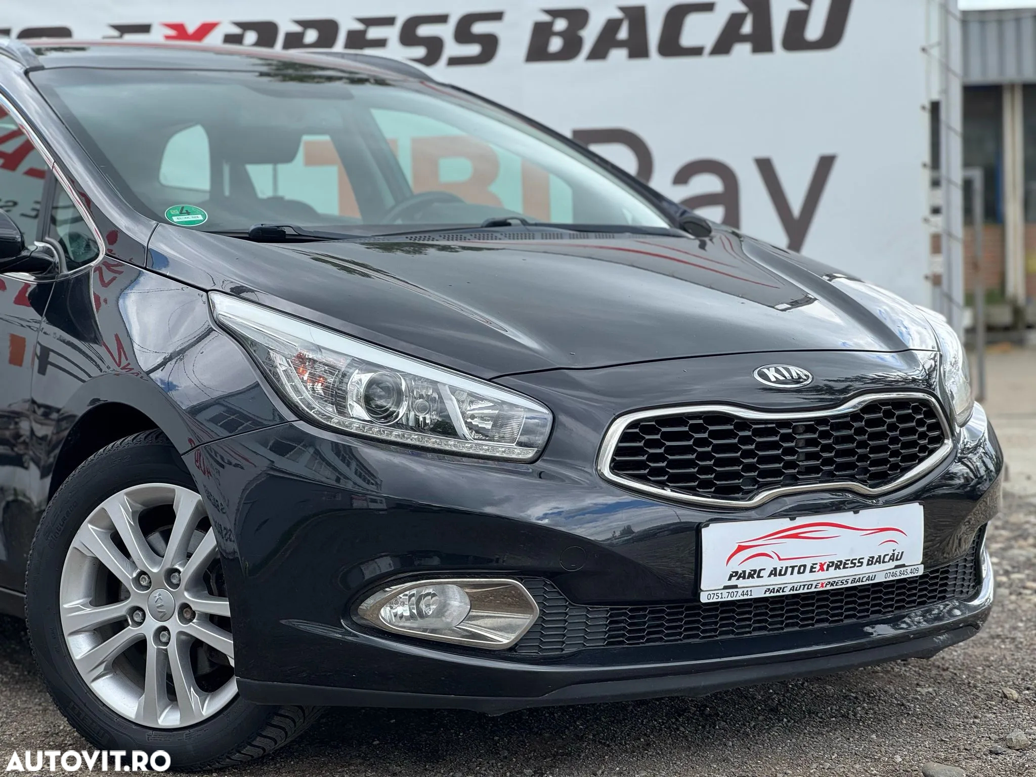 Kia Ceed - 12
