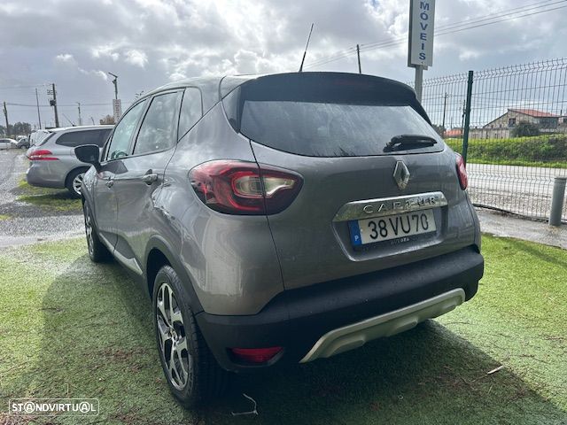 Renault Captur 1.5 dCi Exclusive - 4