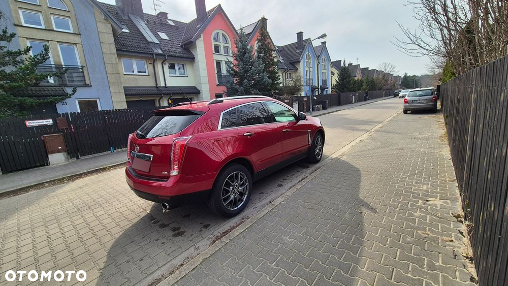 Cadillac SRX - 5