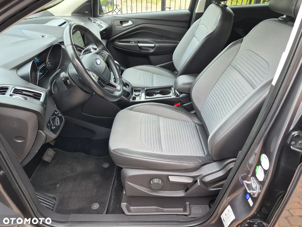 Ford Kuga - 19