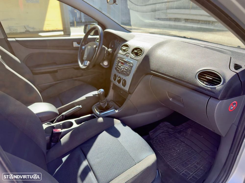 Ford Focus 1.6 TDCi S - 16