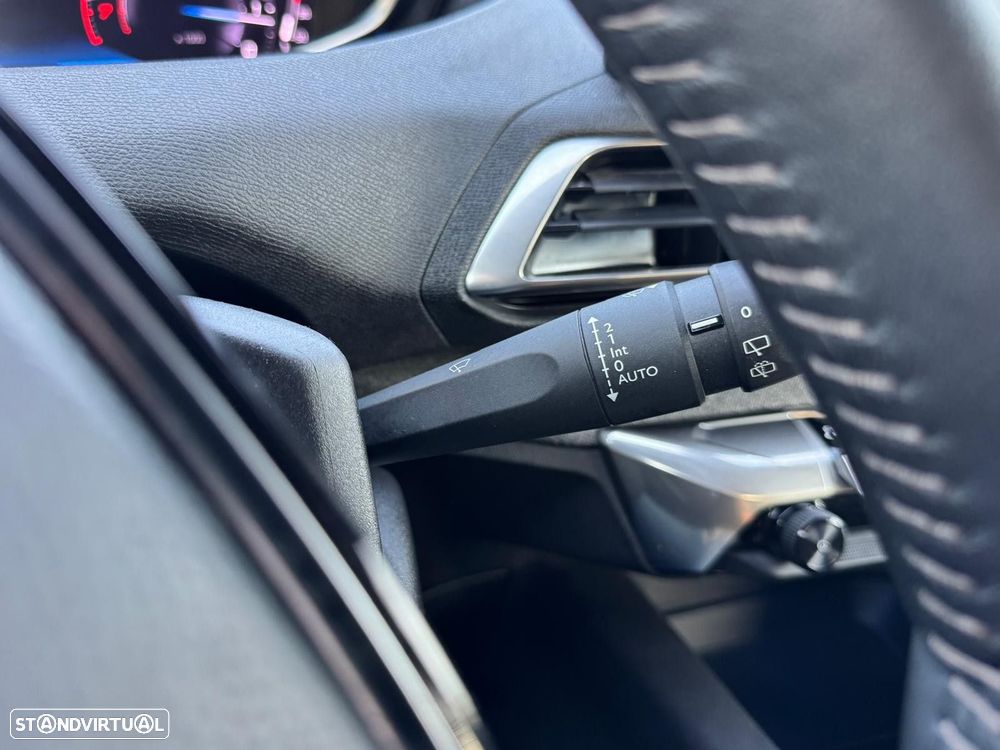 Peugeot 3008 1.2 PureTech Allure - 21