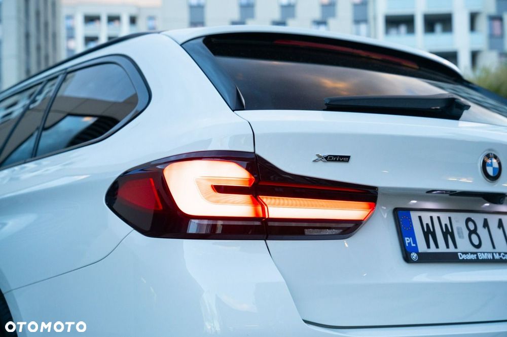 BMW Seria 5 530i xDrive mHEV M Sport sport - 39