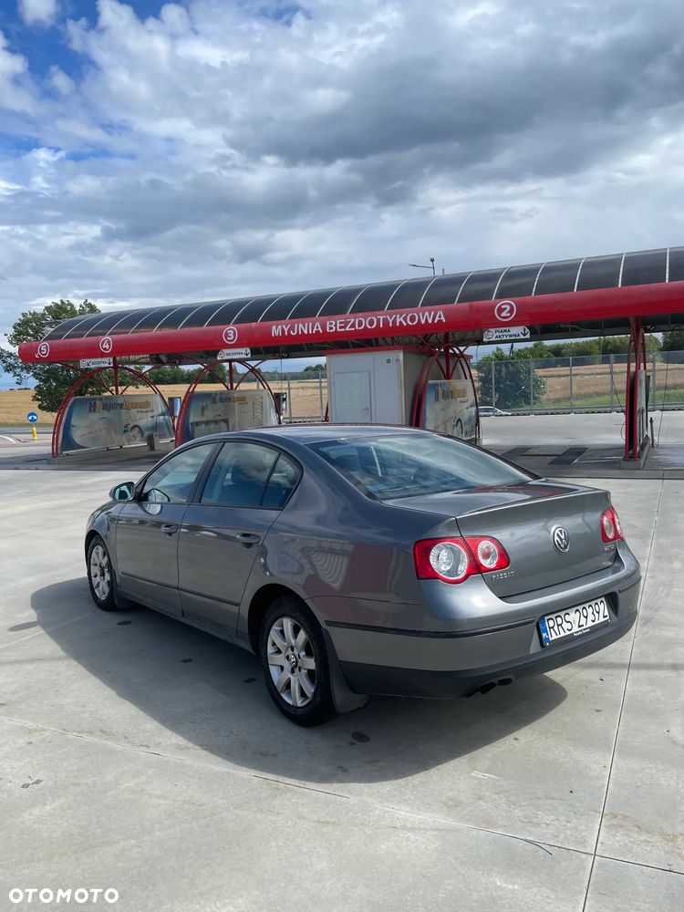 Volkswagen Passat - 3