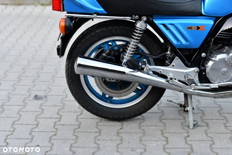 Honda CBX - 11