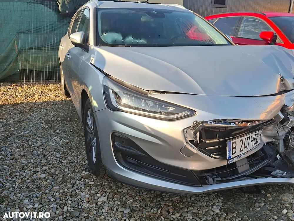 Ford Focus 1.0 EcoBoost Titanium - 2