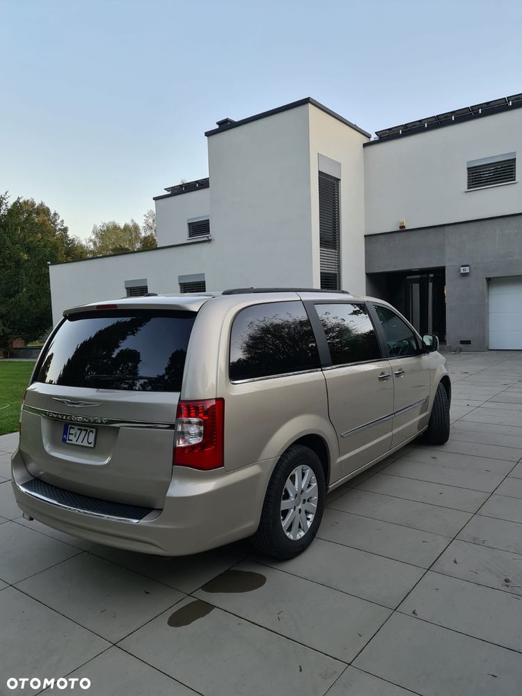 Chrysler Town & Country 3.6 Touring - 5