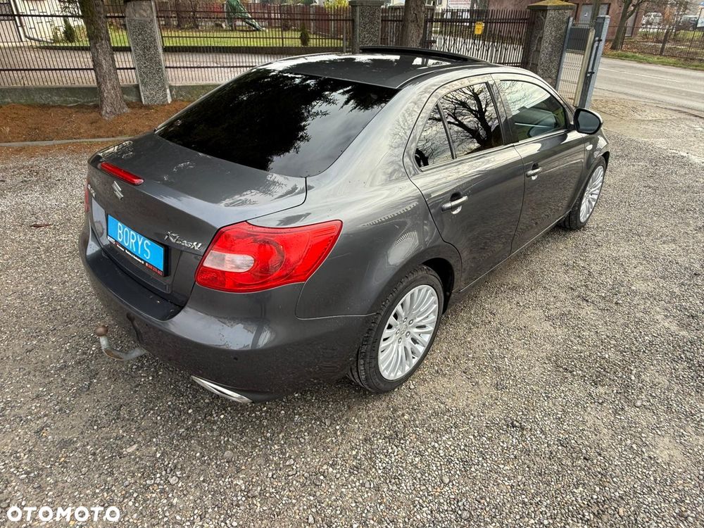 Suzuki Kizashi 2.4 Sport 4WD CVT - 34
