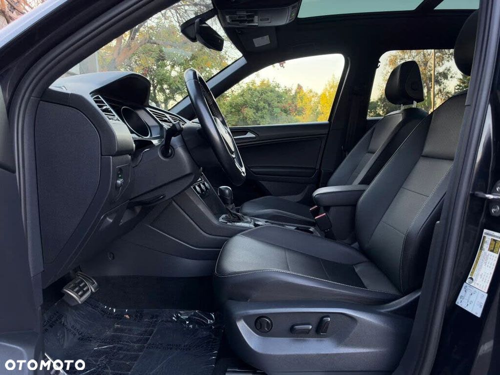 Volkswagen Tiguan - 22