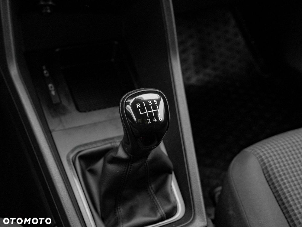 Volkswagen Caddy - 18