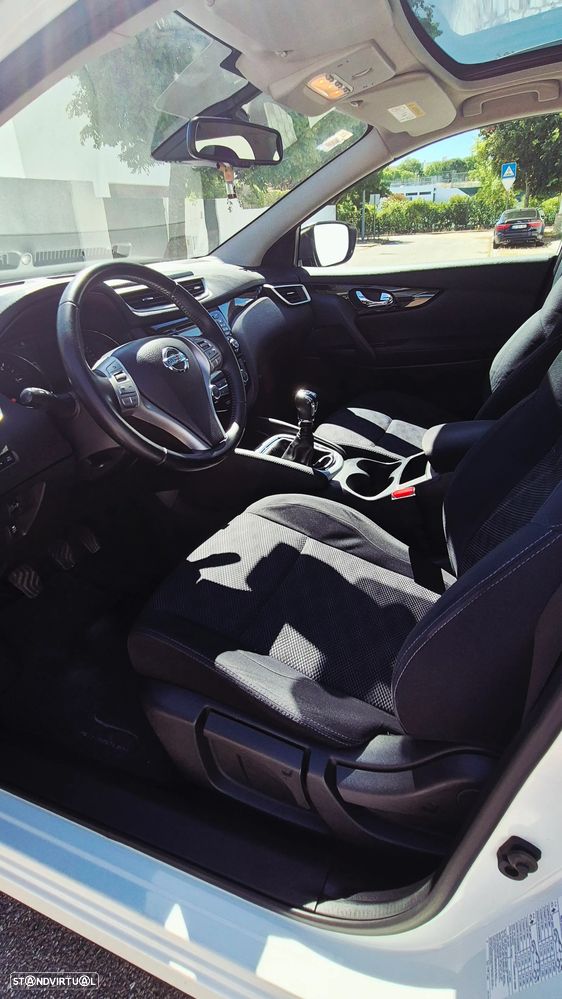 Nissan Qashqai 1.5 dCi N-Connecta 18 - 8