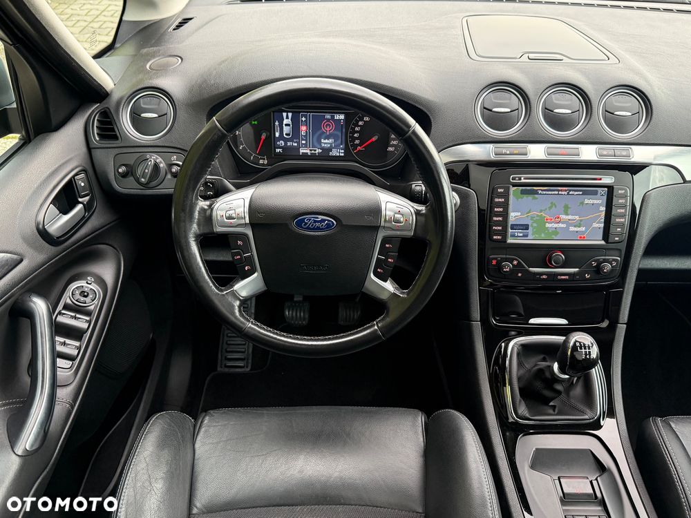 Ford S-Max - 25