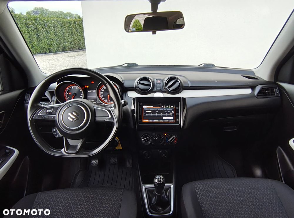 Suzuki Swift 1.2 Dualjet Allgrip Comfort - 32