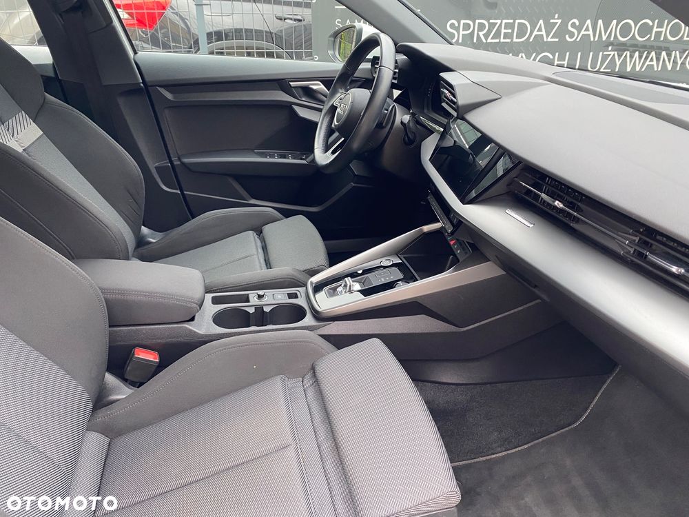 Audi A3 Sportback - 13