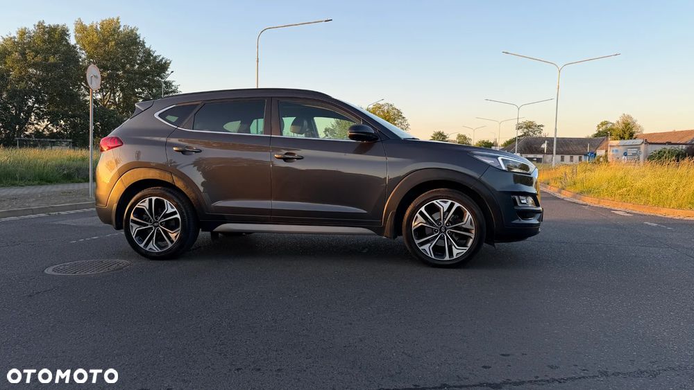 Hyundai Tucson 1.6 T-GDi Premium 4WD DCT - 24