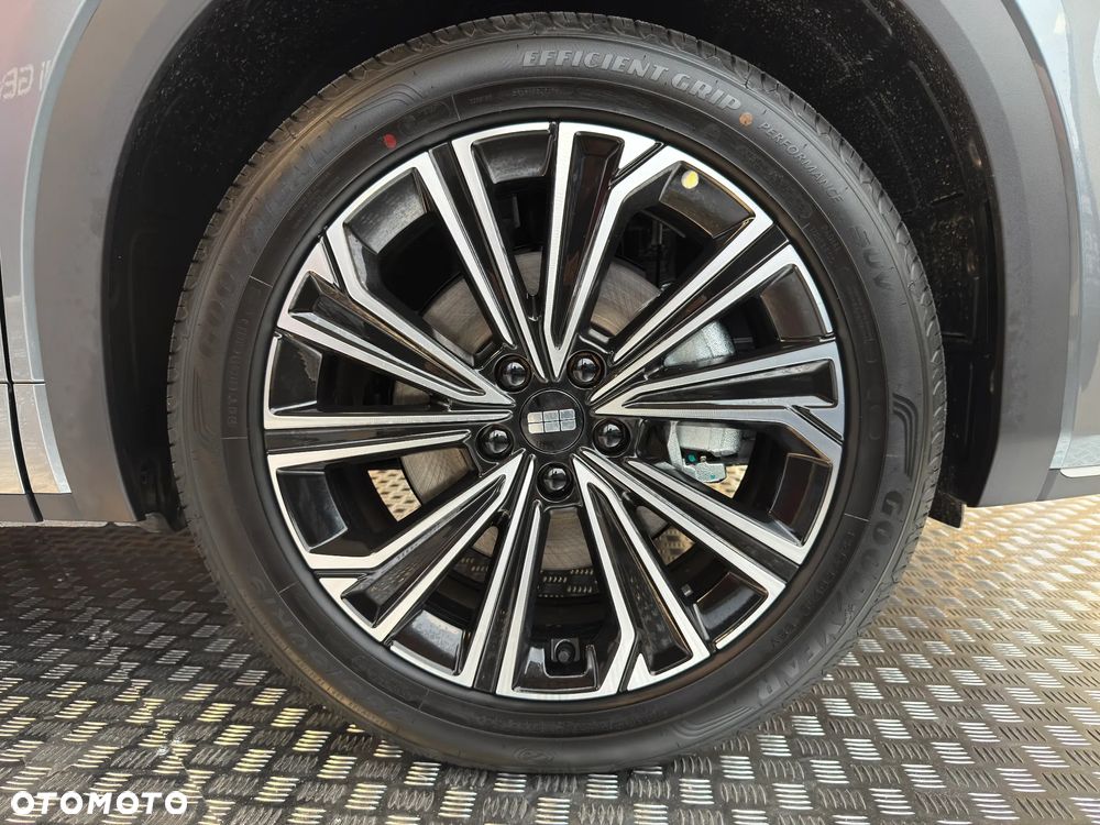 Geely Starray EM-i 1.5 PHEV Max - 25