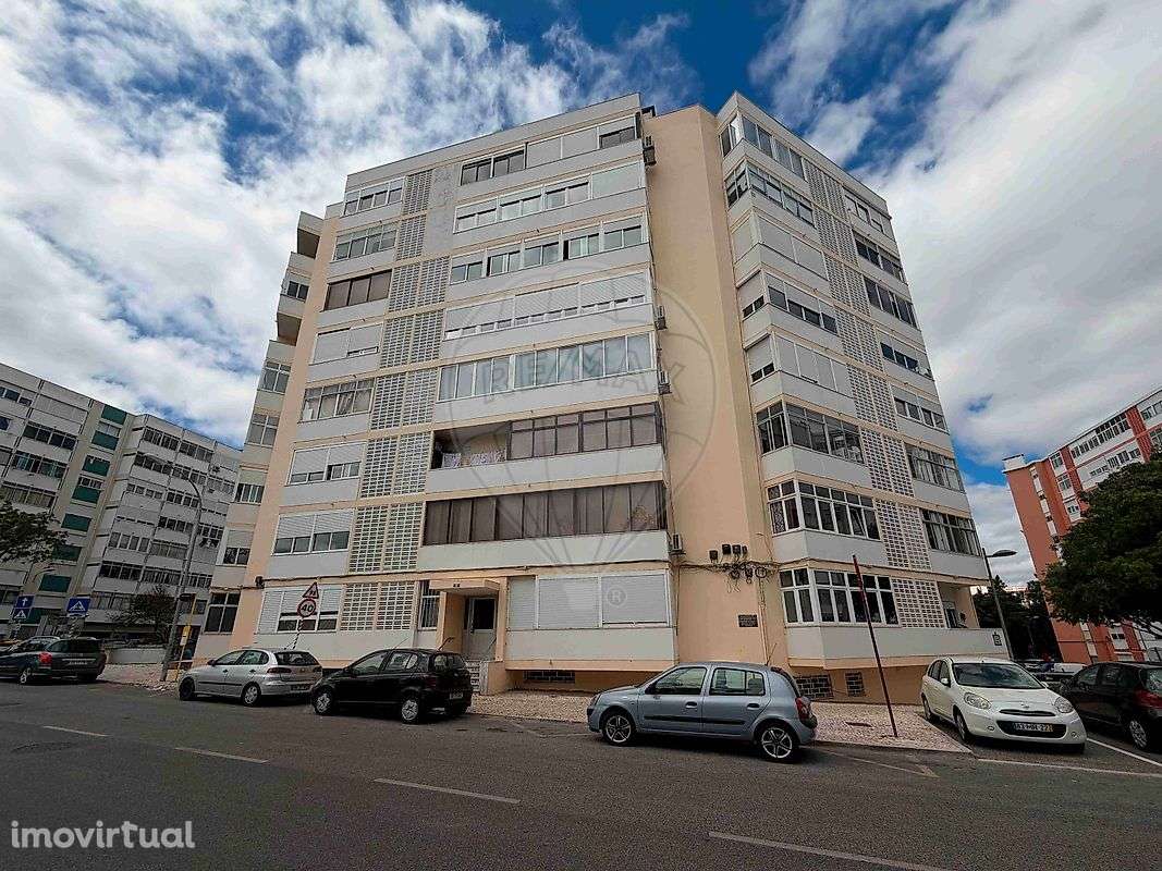 Apartamento T1 para arrendamento - Grande imagem: 2/17