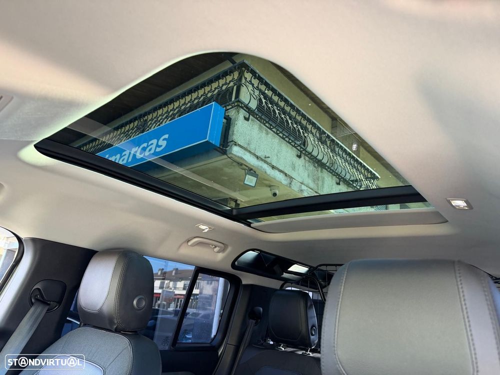 Land Rover Defender 2.0 D 110 AWD S - 33