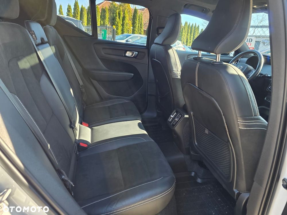Volvo XC 40 T5 AWD Geartronic R-Design - 25