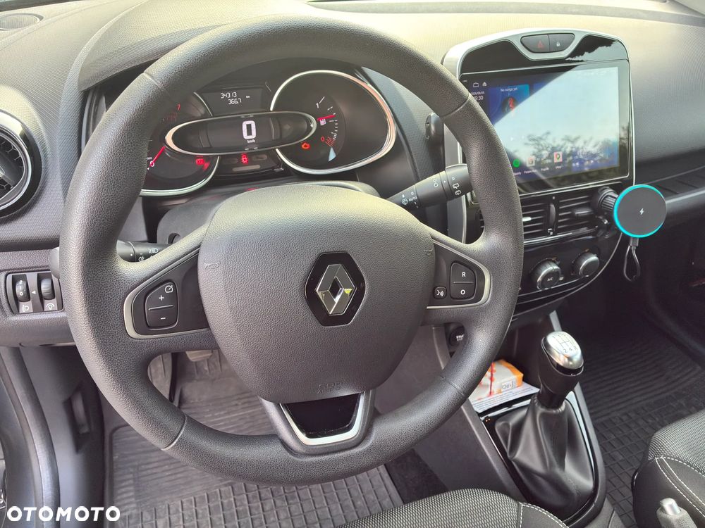 Renault Clio - 12