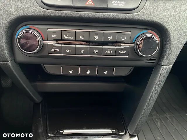 Kia Ceed 1.5 T-GDI Tribute - 19