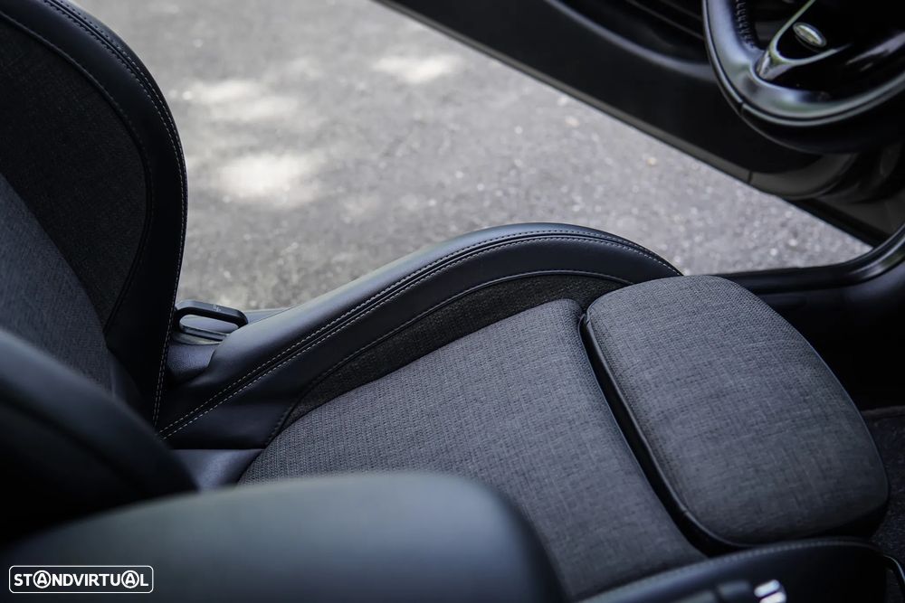 MINI 3 Portas Cooper D - 37