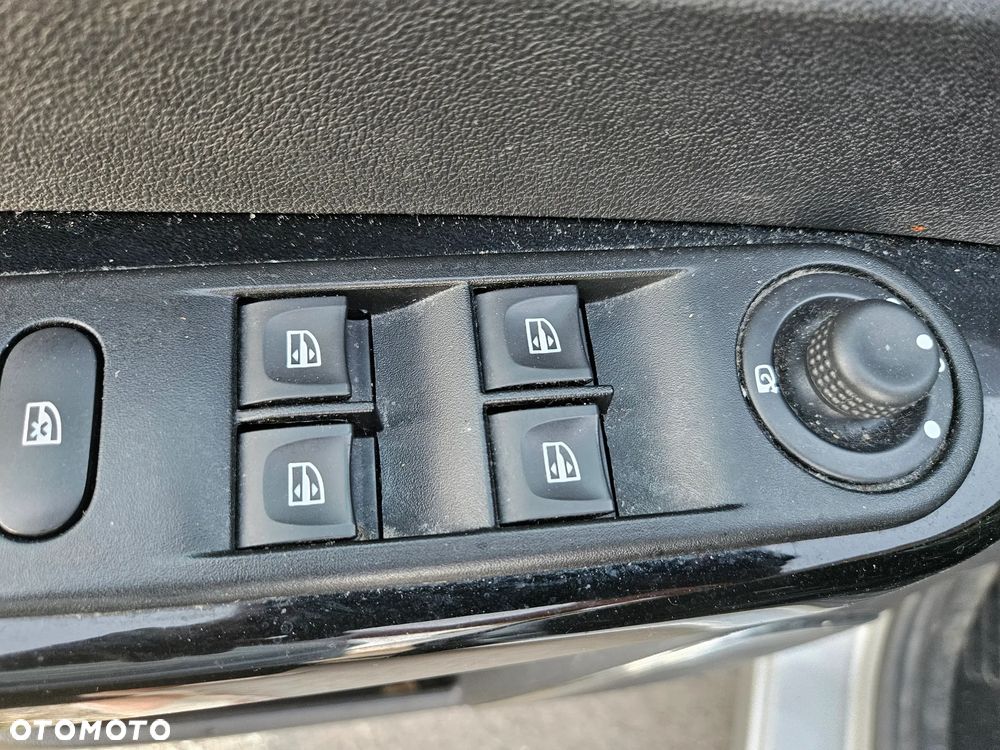 Renault Captur ENERGY TCe 120 EDC Bose Edition - 28