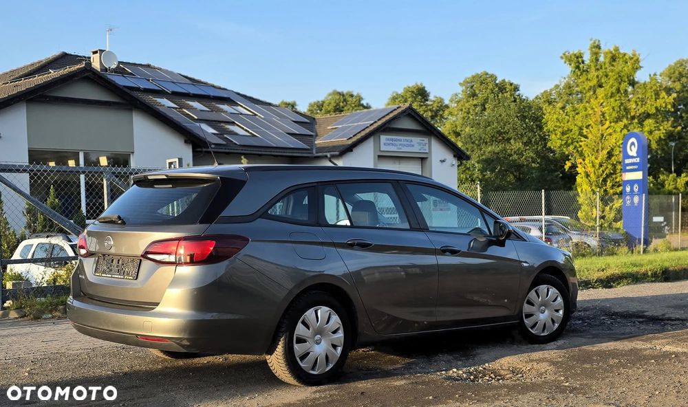 Opel Astra - 2