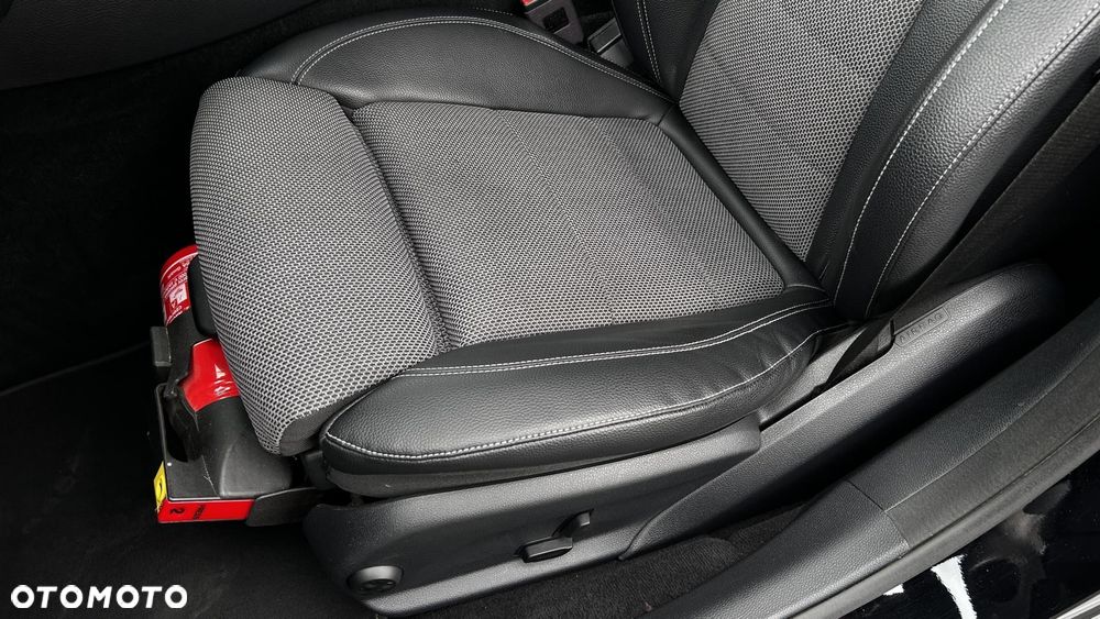 Mercedes-Benz Klasa E - 13