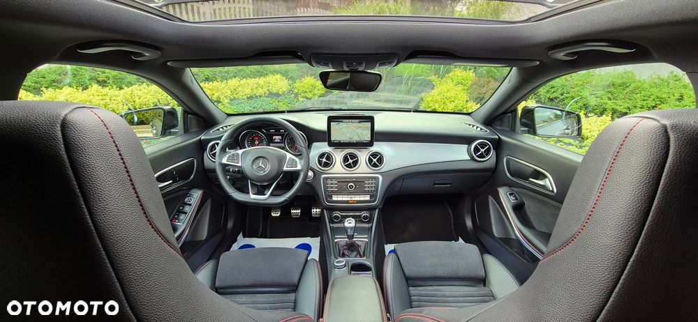 Mercedes-Benz CLA 180 AMG Line - 10