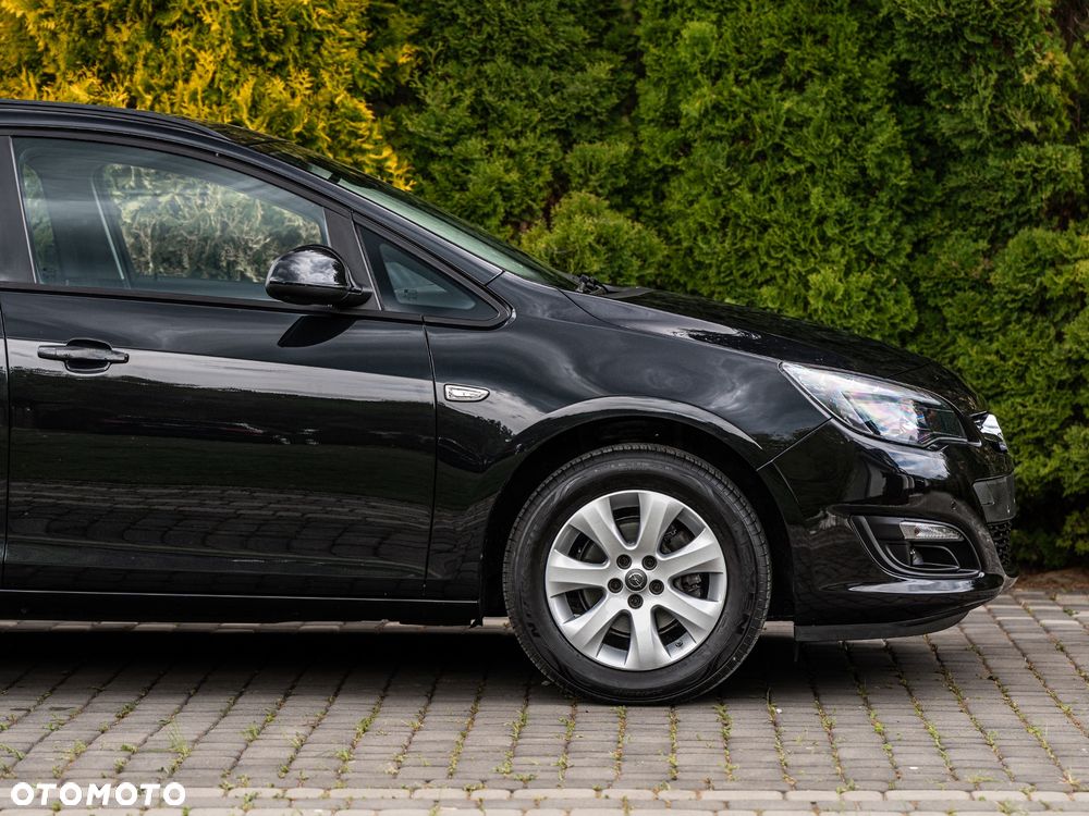 Opel Astra 1.4 Turbo Exklusiv - 9