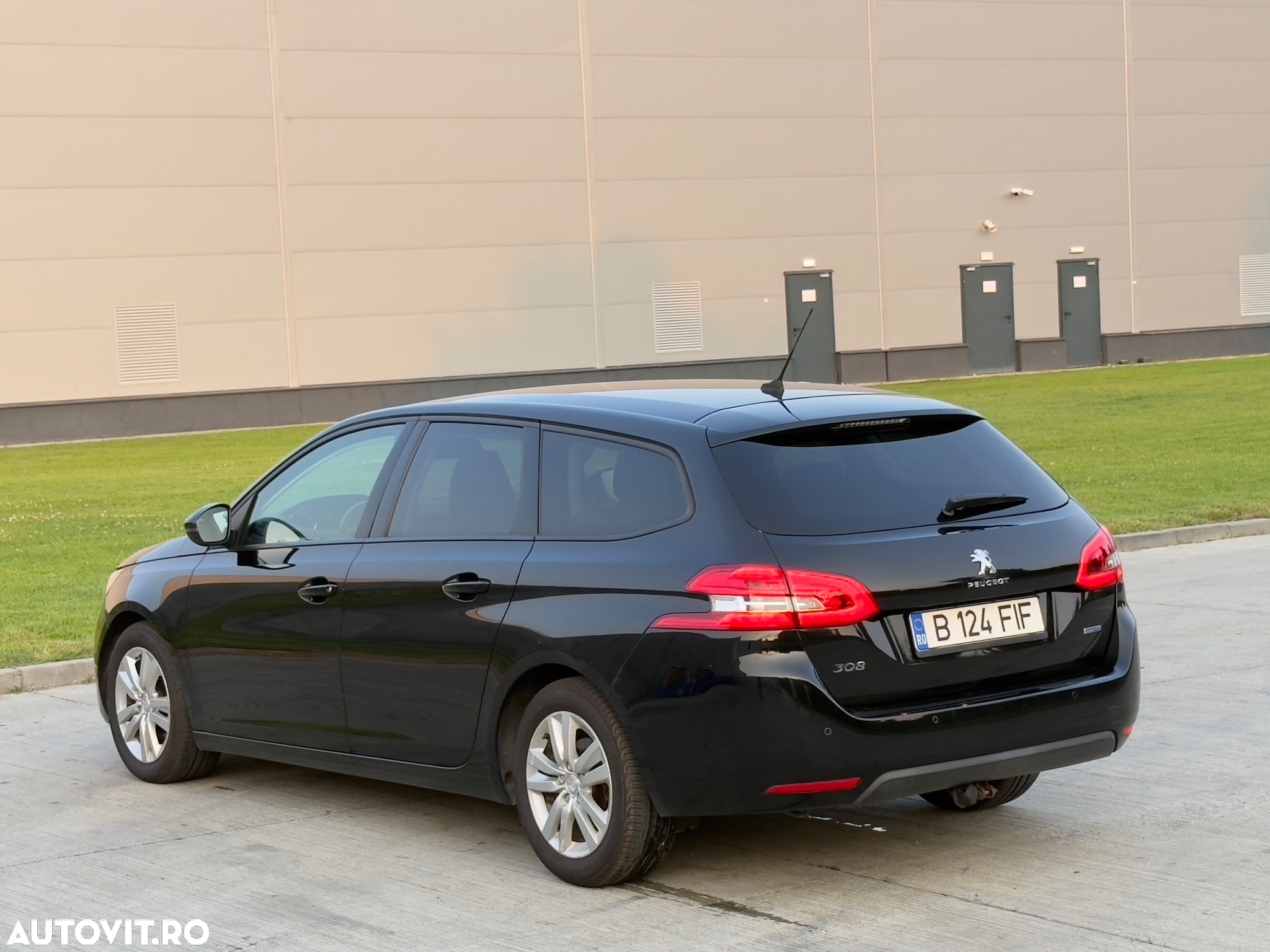 Peugeot 308 - 24