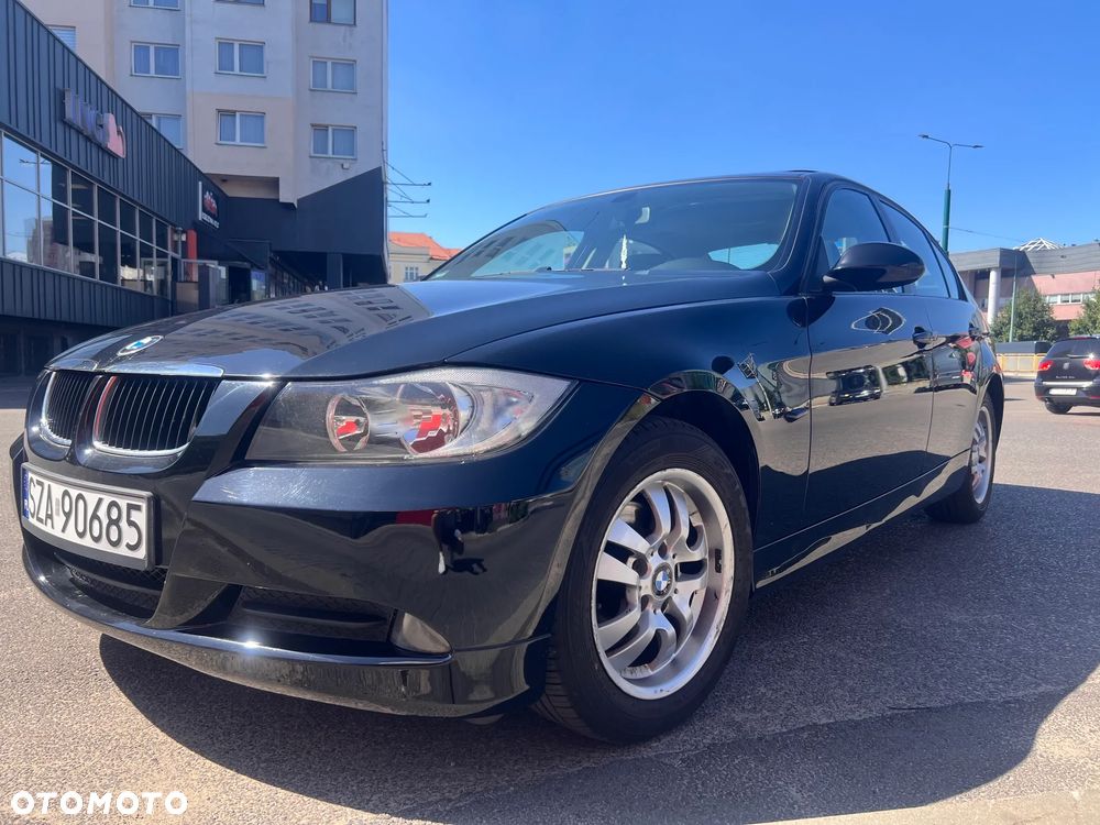 BMW Seria 3 318i - 1