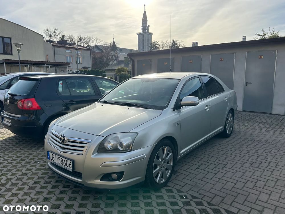 Toyota Avensis 2.2 D-4D Prestige - 3