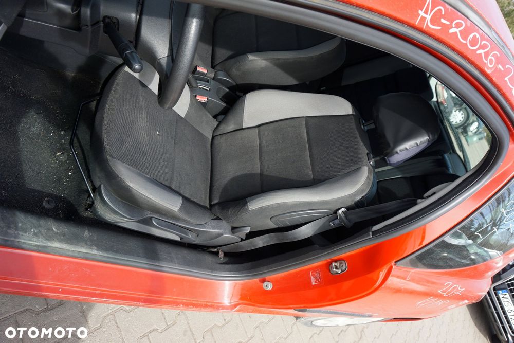 FOTEL PRZEDNI LEWY 207  3D HB  PEUGEOT 2006-2009 - 1