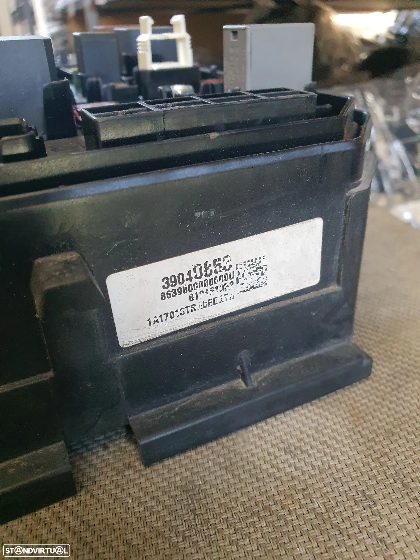 CAIXA FUSIVEIS OPEL ASTRA K / 39040853 - 2