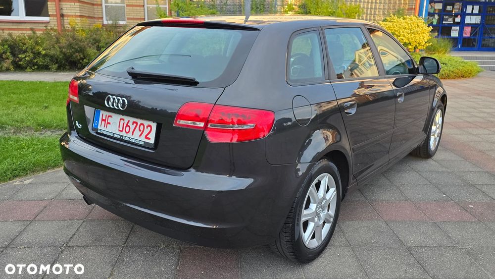 Audi A3 Sportback - 5