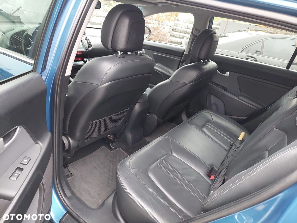 Kia Sportage 2.0 CRDI 4WD Automatik Fifa World Cup Edition - 7