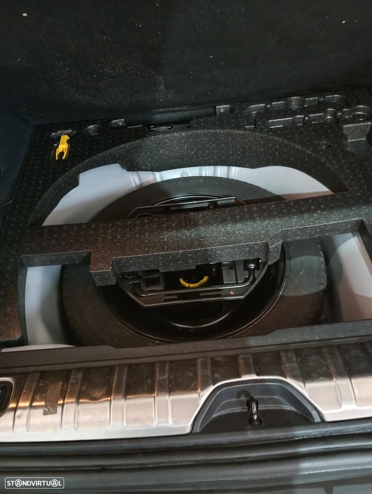 Peugeot 2008 1.2 VTi Allure - 9