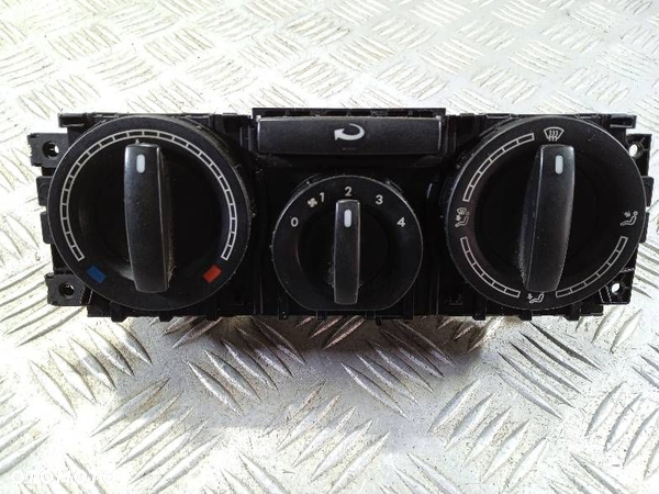 PANEL NAWIEWU VOLKSWAGEN TRANSPORTER T5 7H0819045